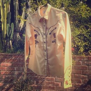 Fabulous Embroidered Western Shirt!
